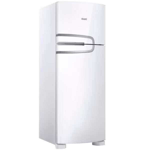Geladeira Consul Frost Free CRM39AB Duplex com Prateleiras Altura Flex Branca - 340L **Descrição Geral:** A Geladeira Consul Frost Free CRM39AB é um eletrodoméstico moderno e funcional, ideal para famílias que buscam praticidade e eficiência. Com design elegante na cor branca, ela se integra facilmente a diferentes estilos de cozinha. Possui tecnologia Frost Free, que dispensa a necessidade de descongelamento manual, garantindo mais comodidade no dia a dia. **Características Técnicas e Funcionais:** - **Capacidade Total:** 340 litros - **Refrigerador:** 268 litros - **Freezer:** 72 litros - **Tipo:** Duplex (com duas portas) - **Porta do Refrigerador:** Superior - **Porta do Freezer:** Inferior - **Tecnologia:** Frost Free - Não necessita de descongelamento manual - **Prateleiras Altura Flex:** - Prateleiras ajustáveis que permitem a organização personalizada dos alimentos - Material: Vidro temperado, proporcionando maior resistência e facilidade na limpeza - **Porta Ovos:** Sim, com capacidade para 12 ovos - **Gaveta de Legumes:** Sim, com controle de umidade para melhor conservação dos vegetais - **Prateleira para Garrafas:** Sim, com capacidade para garrafas de até 2,5 litros - **Compartimento Extra Frio:** Sim, ideal para armazenar alimentos que necessitam de temperaturas mais baixas, como frios e laticínios - **Iluminação Interna:** LED, proporcionando melhor visibilidade e economia de energia - **Controle de Temperatura:** Termostato ajustável para controle preciso da temperatura interna - **Consumo de Energia:** Classificação energética A, garantindo maior eficiência e economia - **Dimensões:** - **Altura:** 170 cm - **Largura:** 62,1 cm - **Profundidade:** 71,2 cm - **Peso:** Aproximadamente 60 kg - **Voltagem:** Disponível em 110V ou 220V (não é bivolt) - **Design:** - Cor: Branca - Puxadores embutidos, proporcionando um visual clean e moderno - Pés niveladores, facilitando o ajuste e a estabilidade do eletrodoméstico **Atributos e Categorias do Produto:** - **Categoria:** Eletrodomésticos > Geladeiras e Freezers > Geladeiras Duplex - **Marca:** Consul - **Modelo:** CRM39AB - **Cor:** Branca - **Capacidade Total:** 340 litros - **Tecnologia:** Frost Free - **Tipo de Porta:** Duplex - **Prateleiras:** Altura Flex (ajustáveis) - **Iluminação:** LED - **Classificação Energética:** A - **Voltagem:** 110V ou 220V - **Dimensões:** 170 cm (A) x 62,1 cm (L) x 71,2 cm (P) - **Peso:** 60 kg - **Características Adicionais:** Porta Ovos, Gaveta de Legumes, Prateleira para Garrafas, Compartimento Extra Frio, Termostato Ajustável, Pés Niveladores